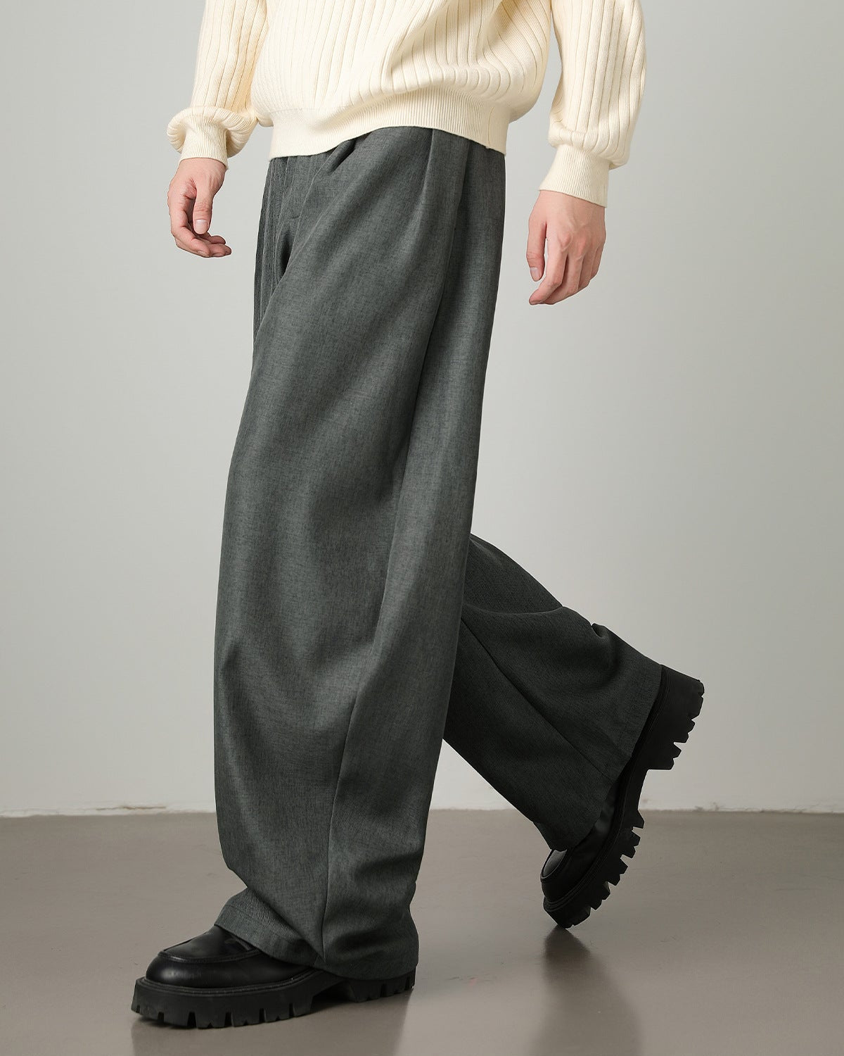 FRESH LABEL | Naud – Plooi Broek