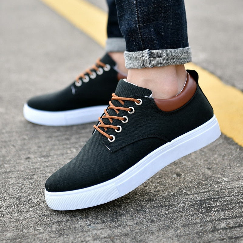 Sneakers homme en toile, semelle blanche épaisse
